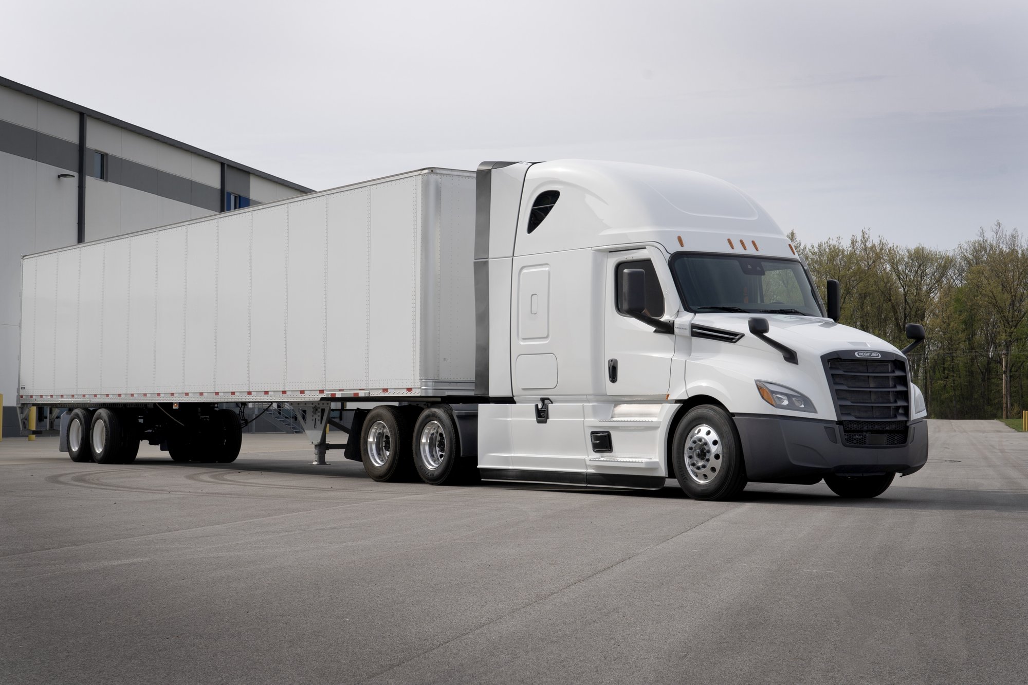 2023Frtl_Cascadia_Truck&Trailer_FrontSide_1_RGB 2023Frtl_Cascadia_Truck&Trailer_FrontSide_1_RGB